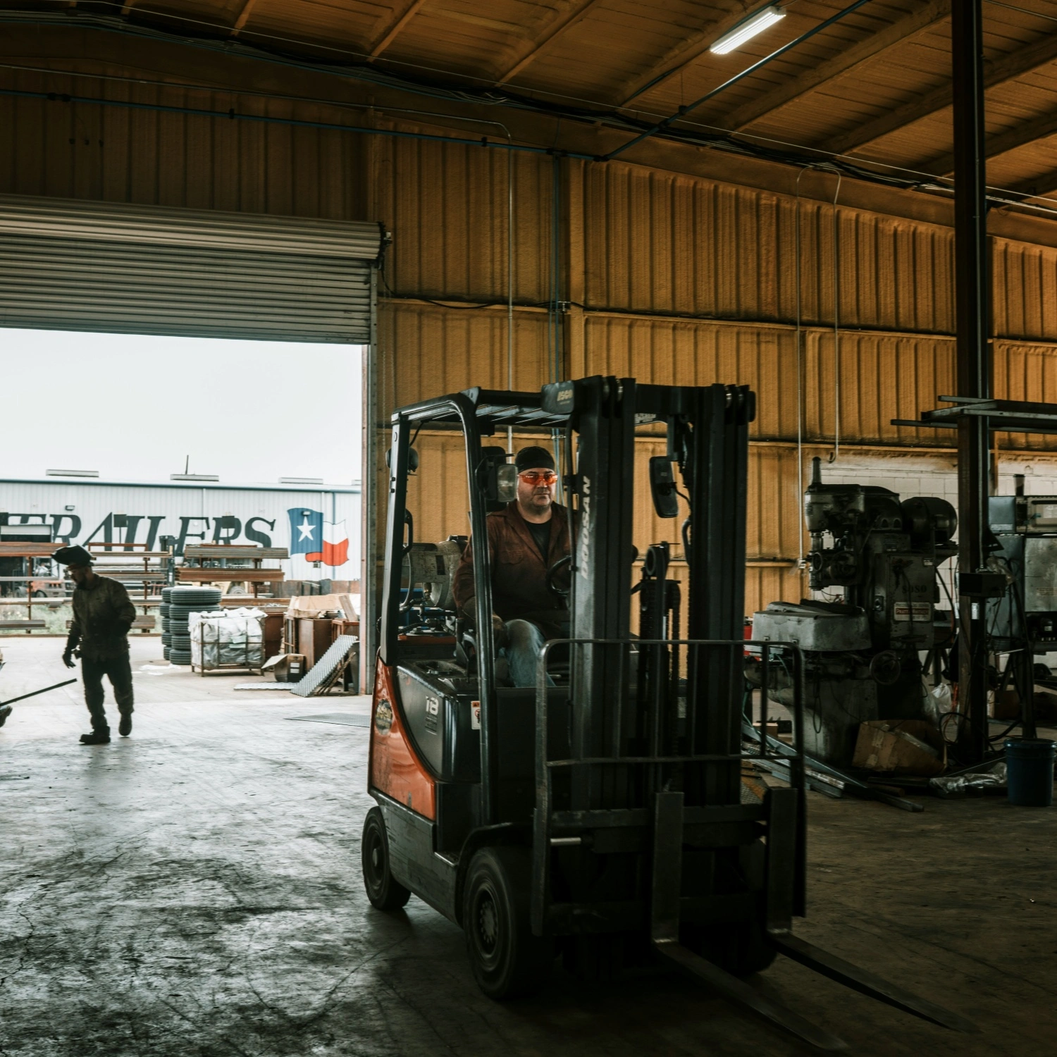 Bulk Delivery of Electric Counterbalance Forklift for Electronics Manufacturers