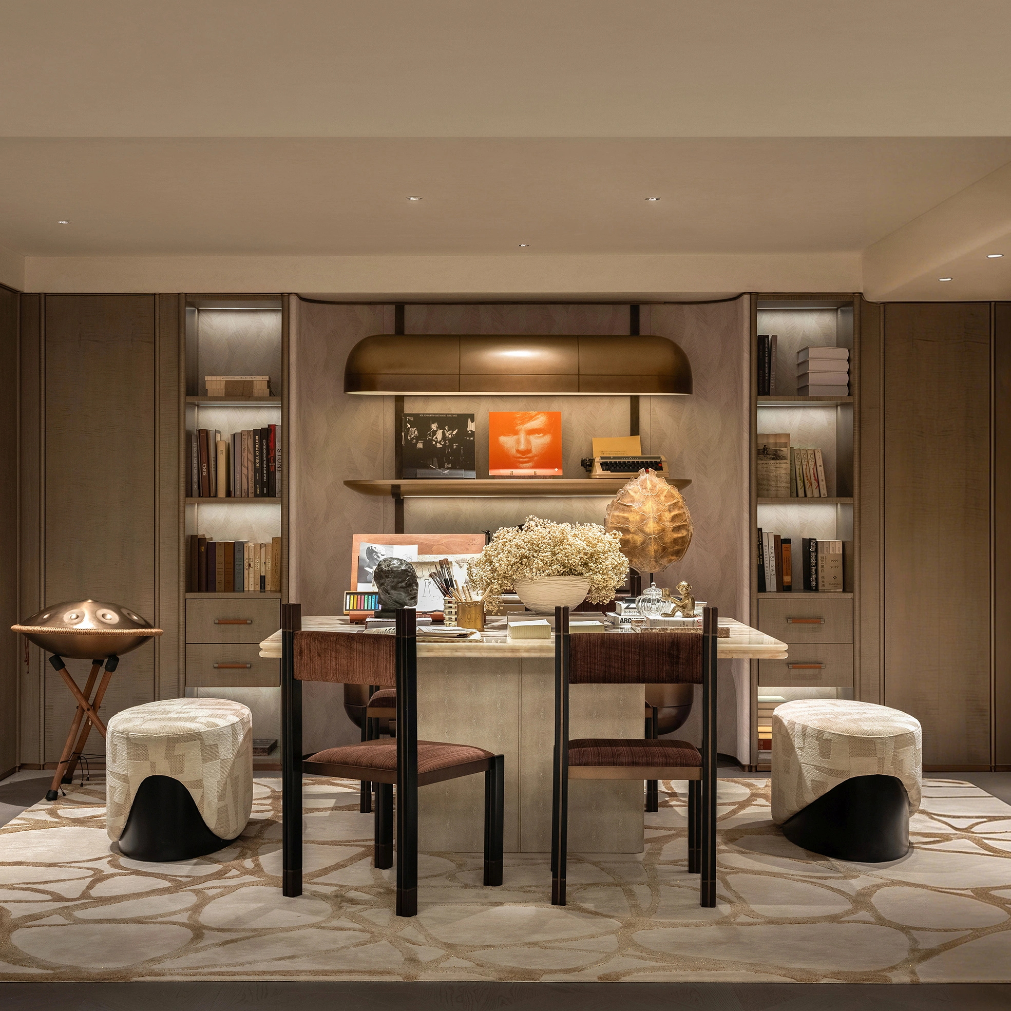 Cabinets de salle d'étude de luxe personnalisés et menuiserie de bureau professionnel | Fabricant
