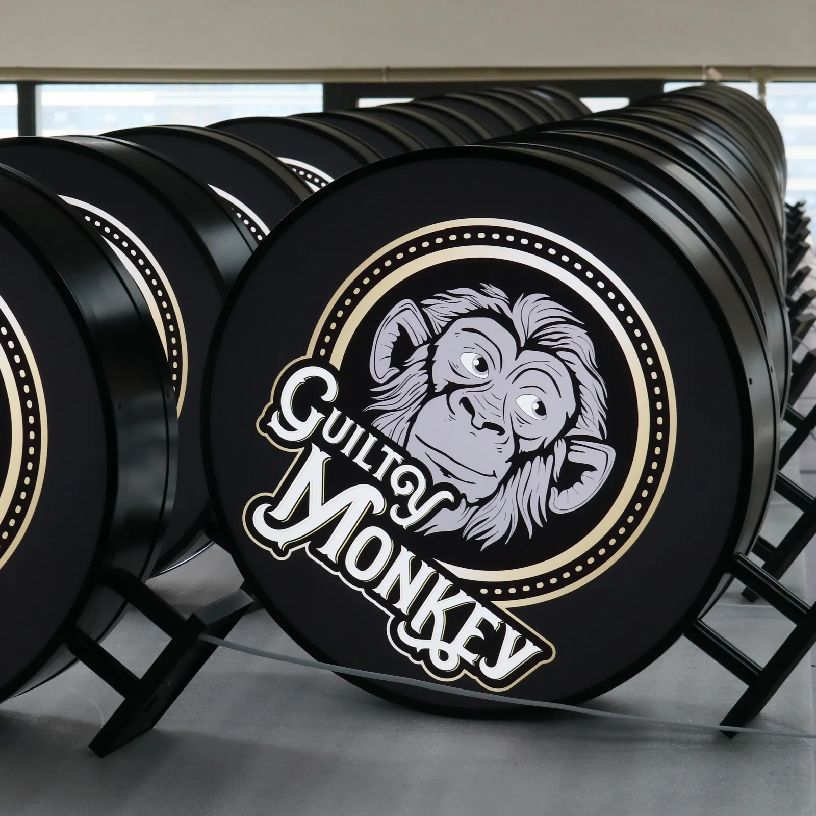 Custom Round Double Sided Projecting Light Box with UV Printed Acrylic Faces