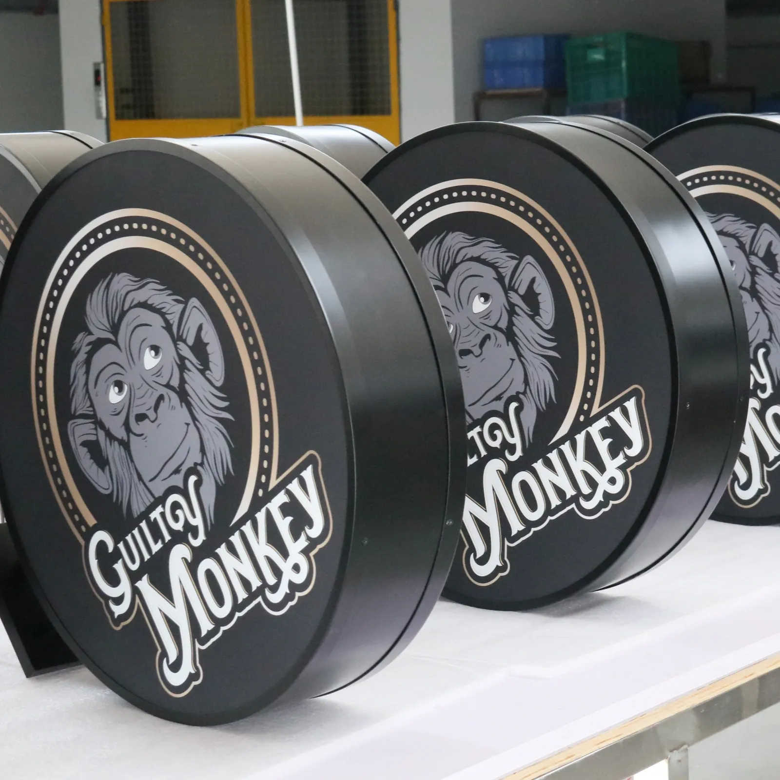 Custom Round Double Sided Projecting Light Box with UV Printed Acrylic Faces