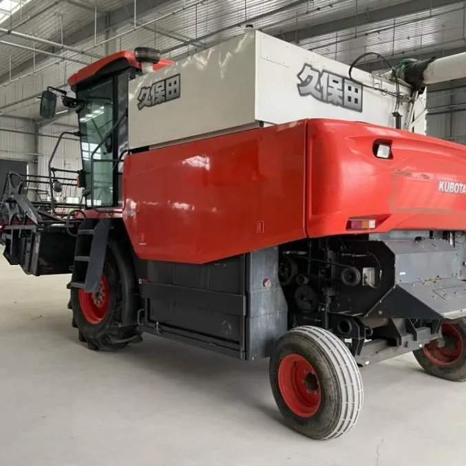 Kubota Pro100 Máy gặt đập bánh xe | Máy gặt đập vùng đất khô 100 mã lực