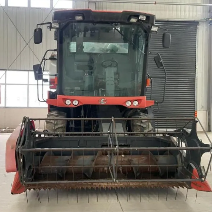 Kubota Pro100 Combine Harvester ya Magurudumu | Harvester ya Ardhi Kavu ya 100 HP