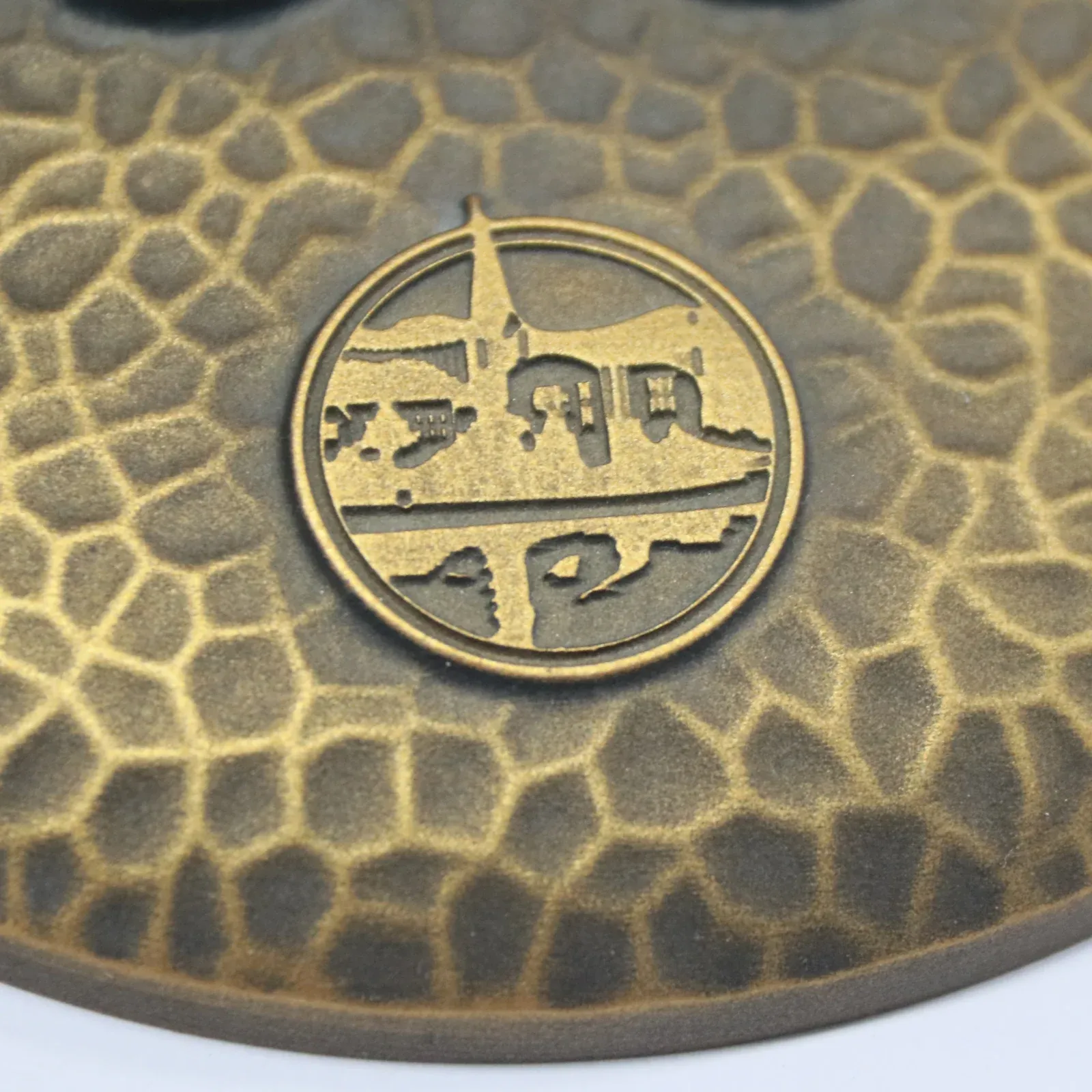 Tilpasset aluminium adresseplakette | Bronze signatur med hævede bogstaver