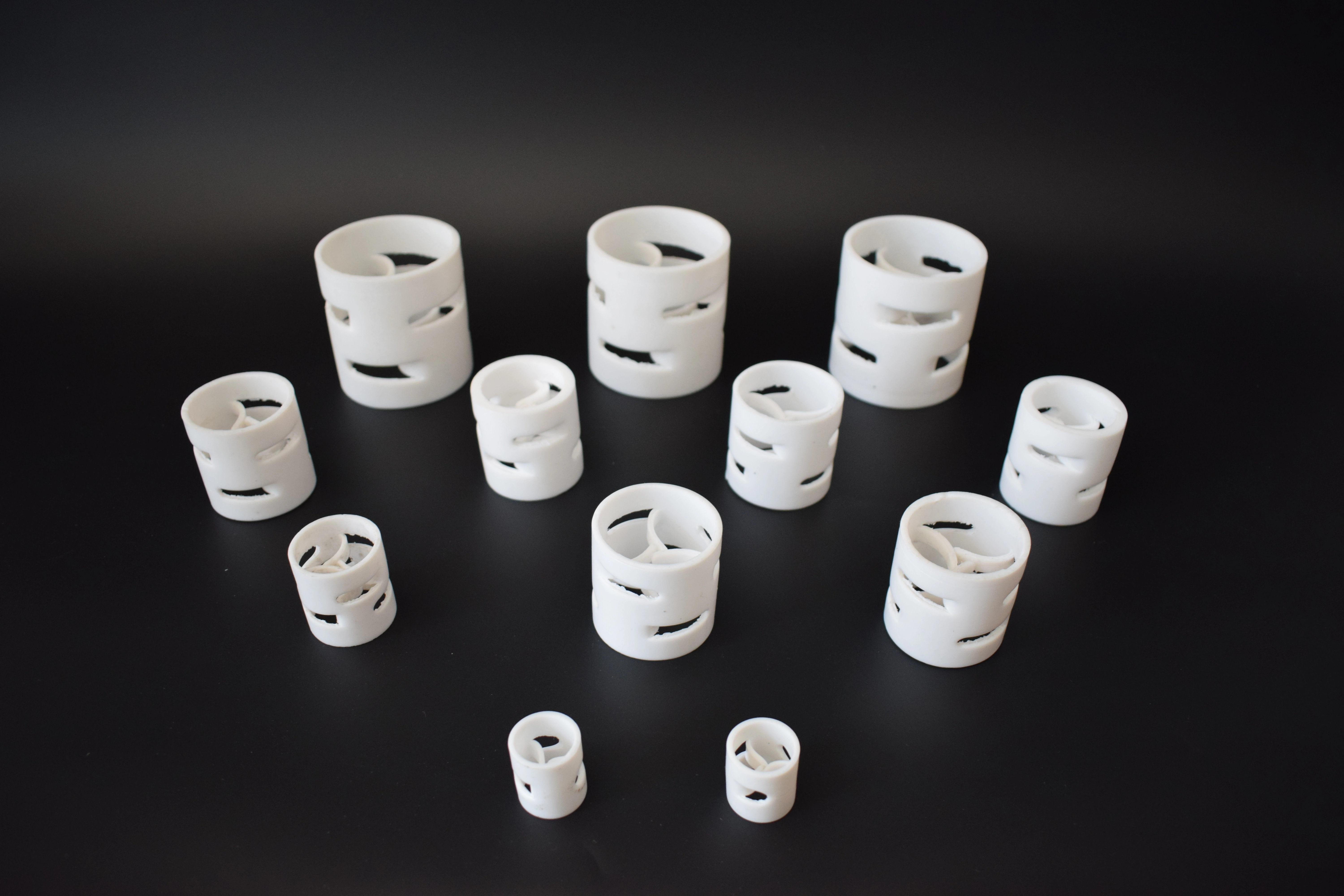 Eigene PTFE-Pall-Ringe | Chemikalienbeständige zufällige Füllkörper für Kolonnen