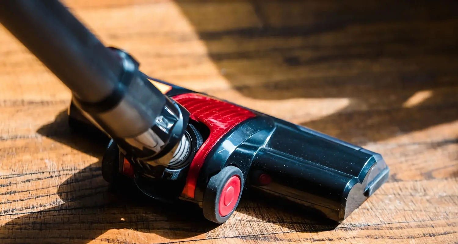 How Does a Professional Floor Scrubber Manufacturer Ensure Quality?
