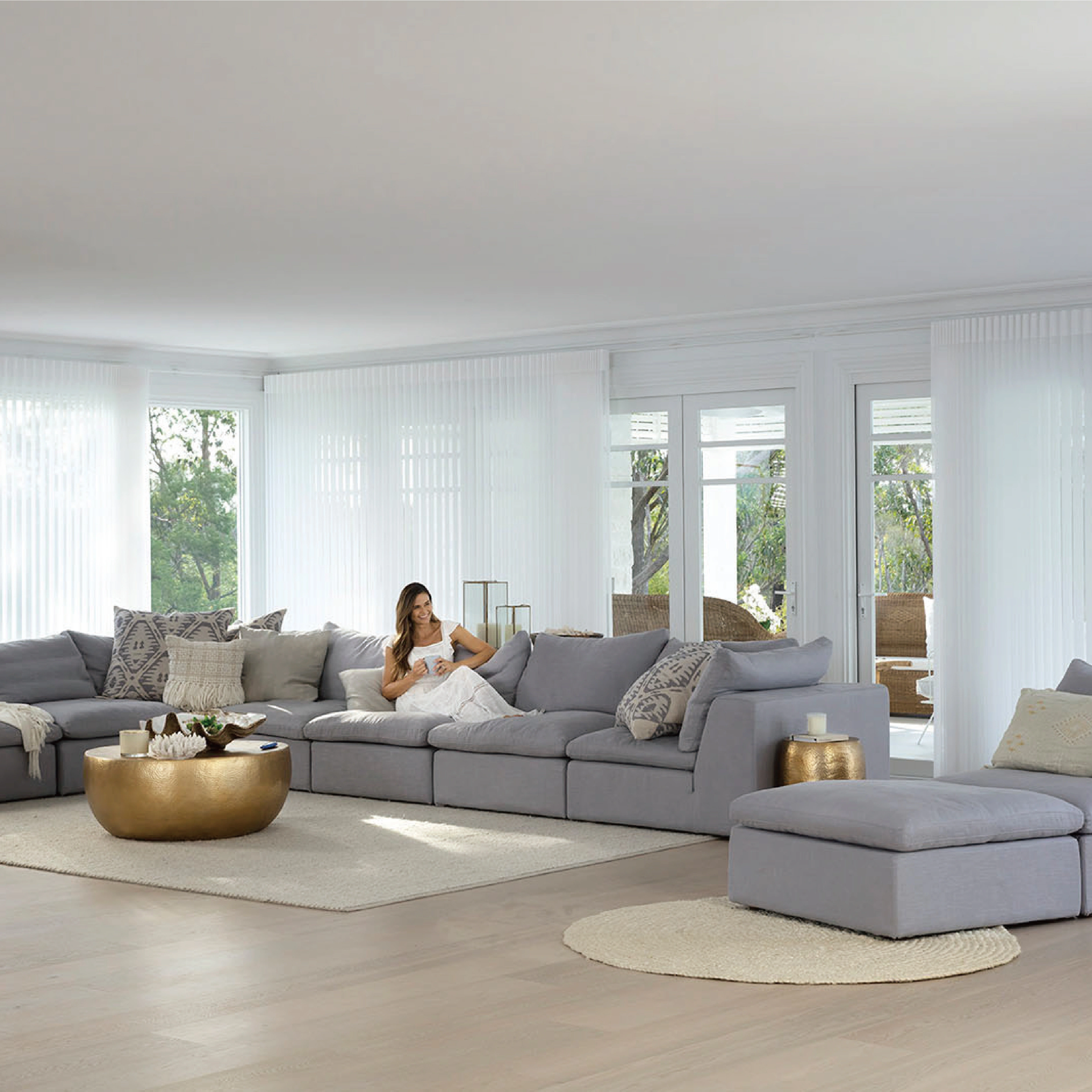 Dreamy Curtains for Light & Privacy Interweaving