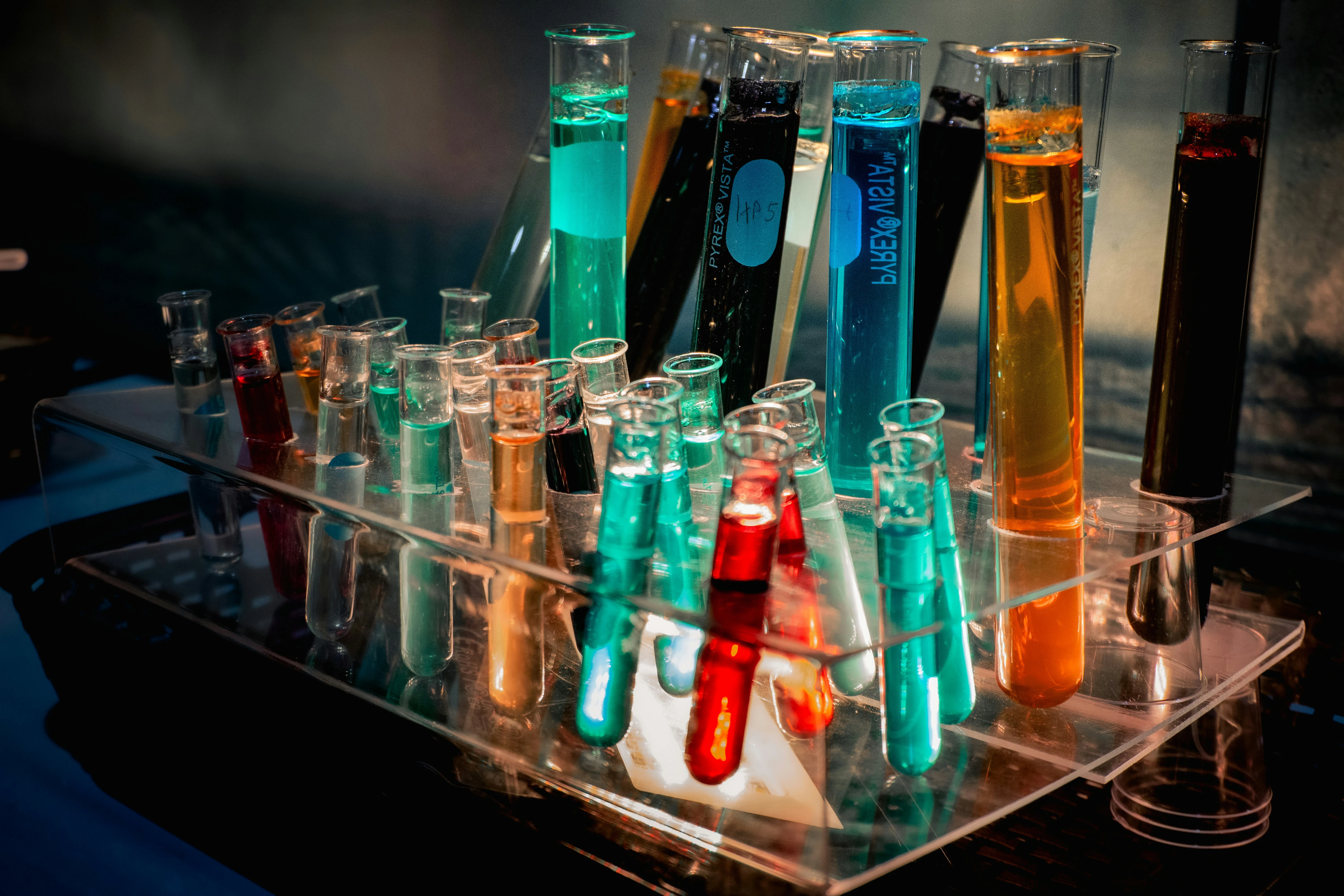 The Essential Guide to Choosing a Clamp Stand Chemistry Setup