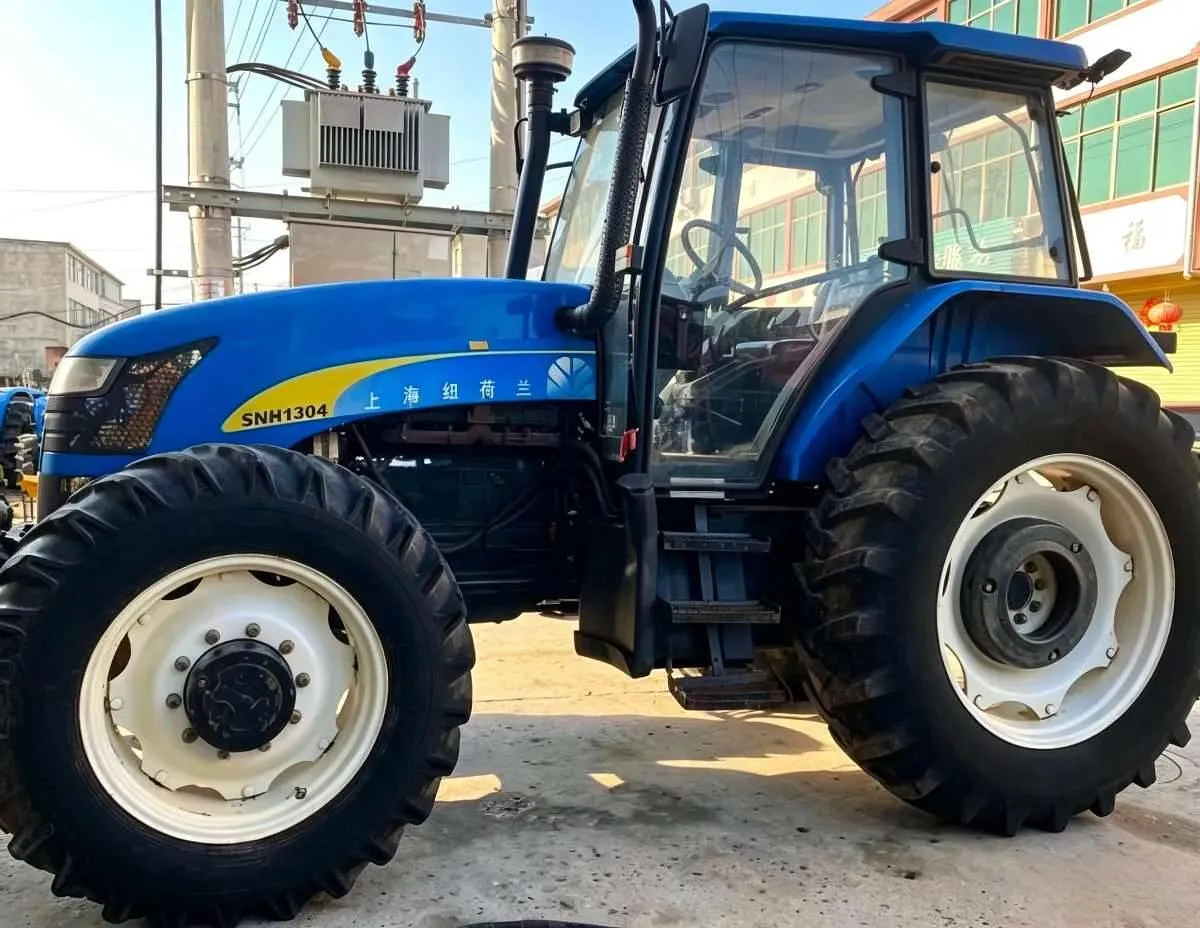 Tracteur lourd Shanghai New Holland SNH1304 de 130 CV