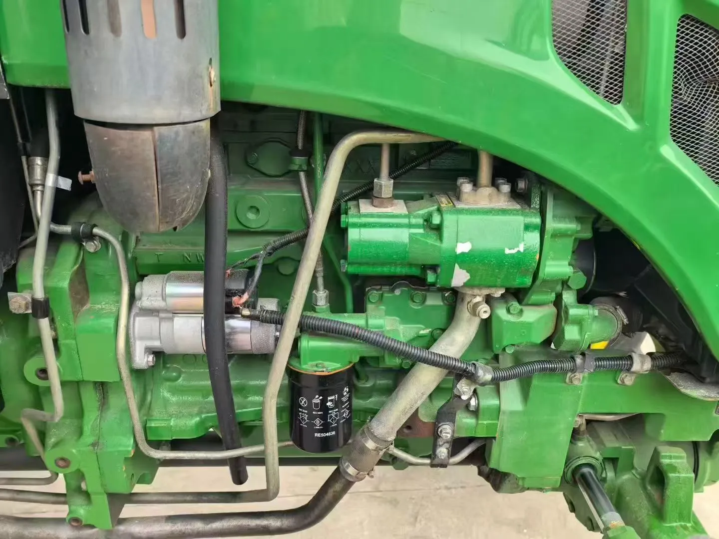John Deere 904 90PS 4WD Landwirtstraktor