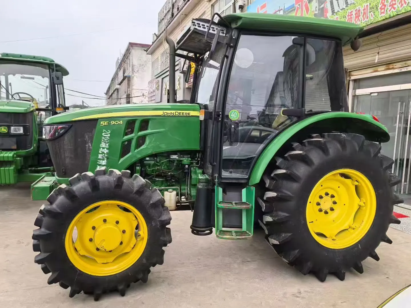 John Deere 904 90PS 4WD Landwirtstraktor