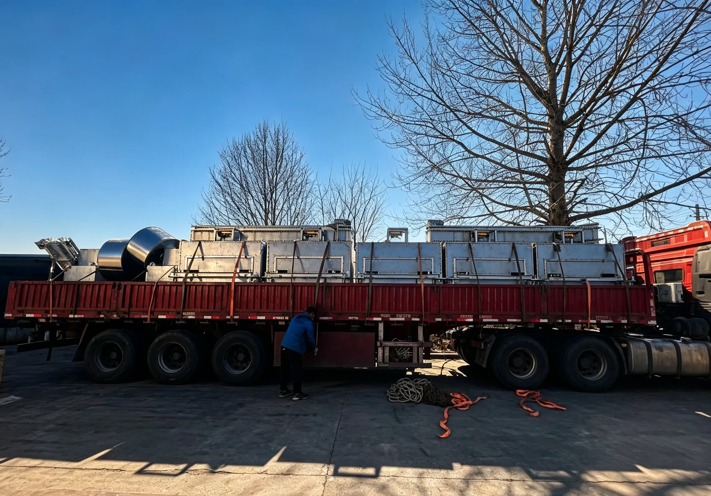 Transportation of Industrial Equipment by Large - Capacity Truck