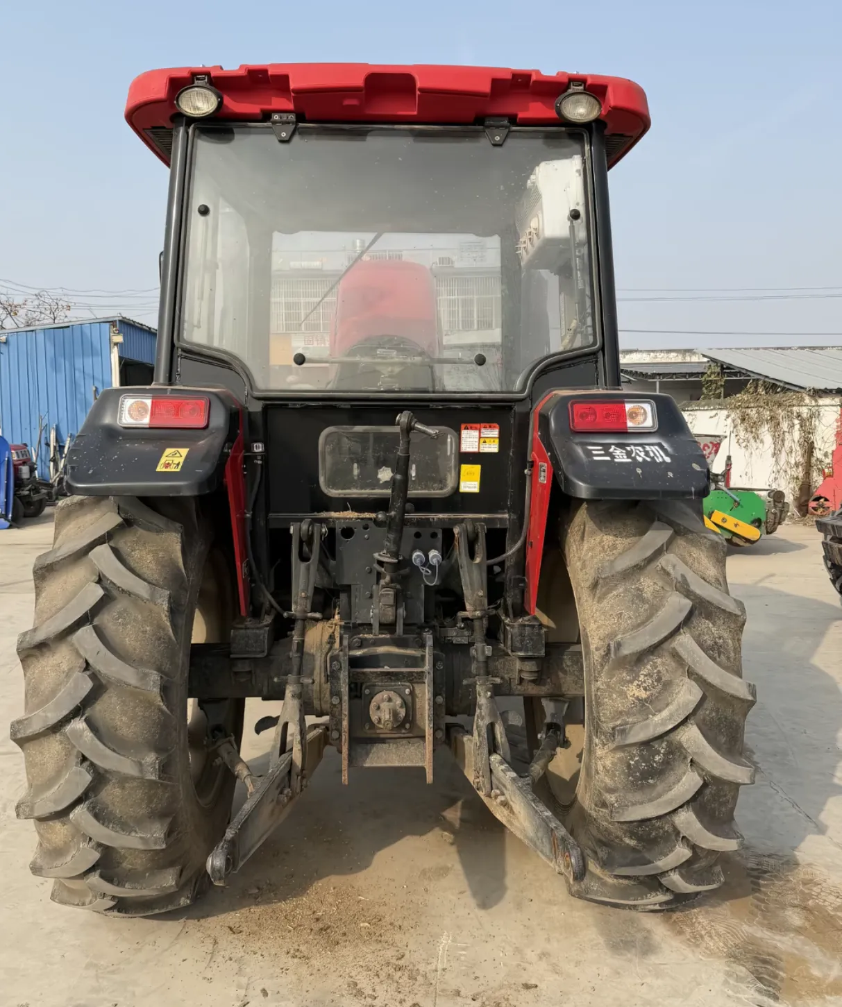 Máy kéo 4 bánh dẫn động Dongfanghong LY1404 | Máy kéo nông nghiệp 140 mã lực được tái chế