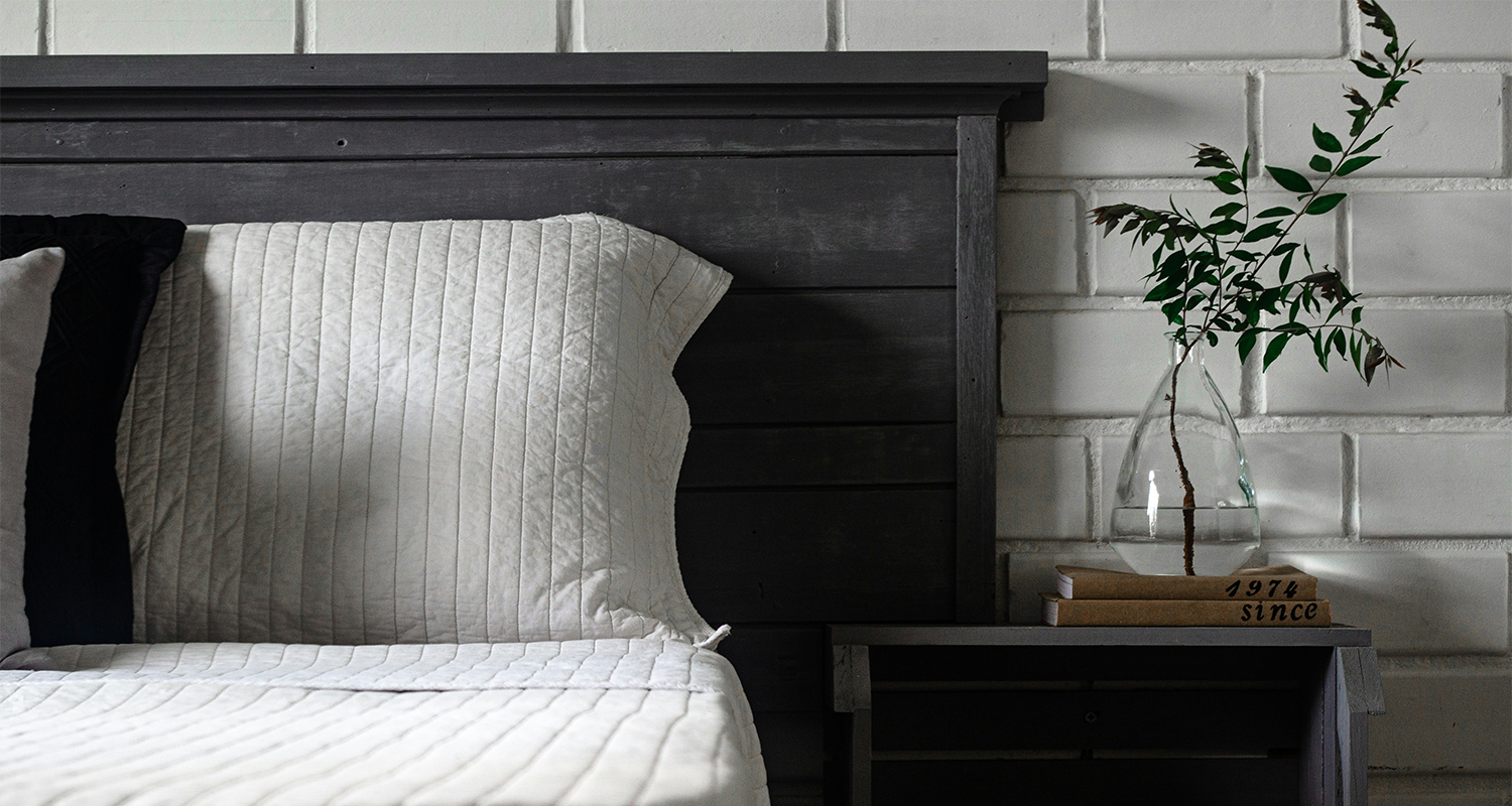 wood slat headboard.png