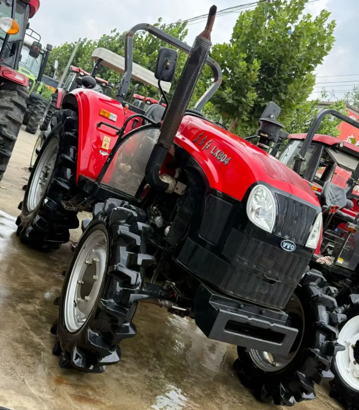 Máy kéo 4 bánh dẫn động Dongfanghong LX804 | Máy kéo nông nghiệp 80 mã lực được tái chế