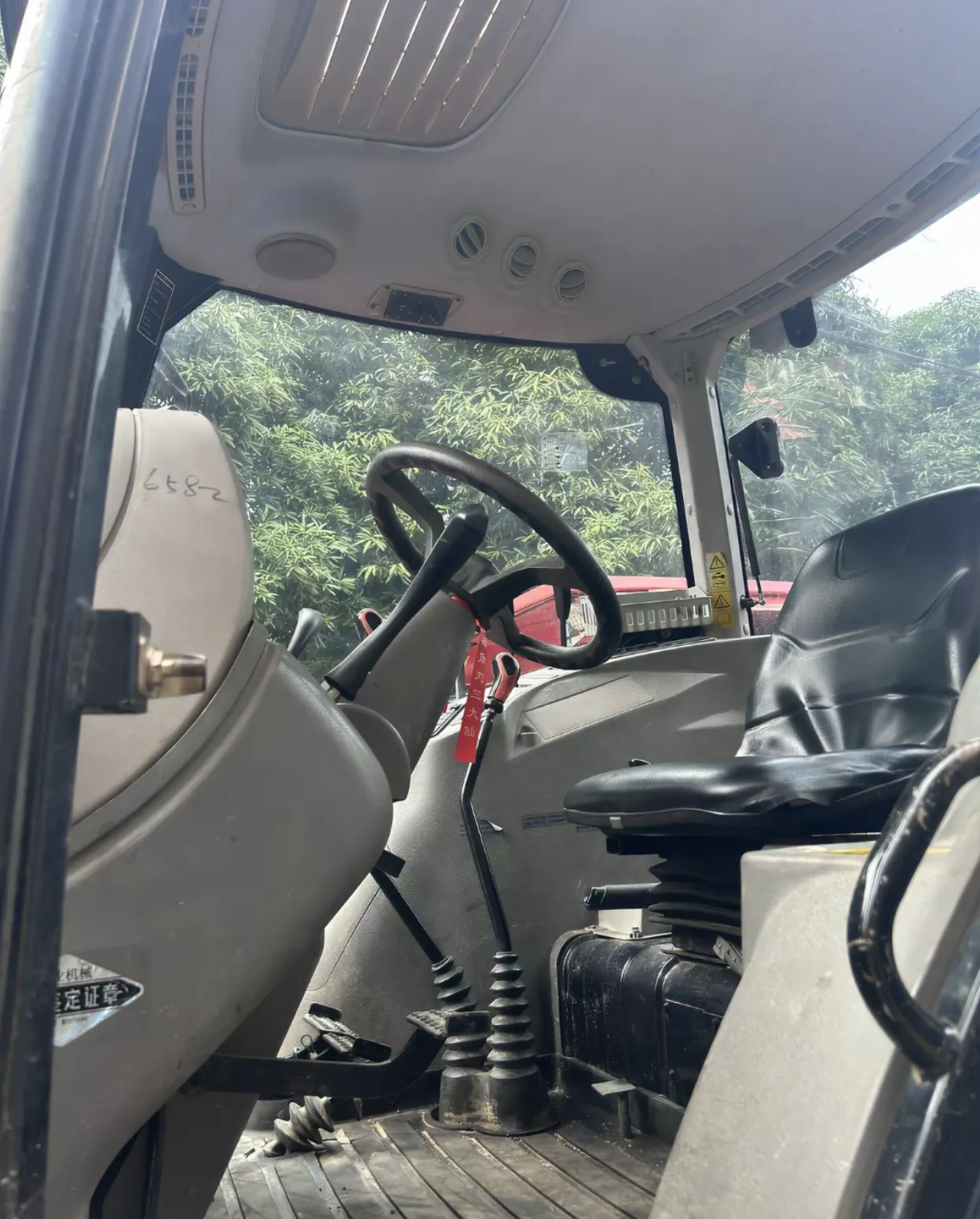 LOVOL यूरो M1504 4WD ट्रैक्टर | पुनर्निर्मित 150HP कृषि ट्रैक्टर