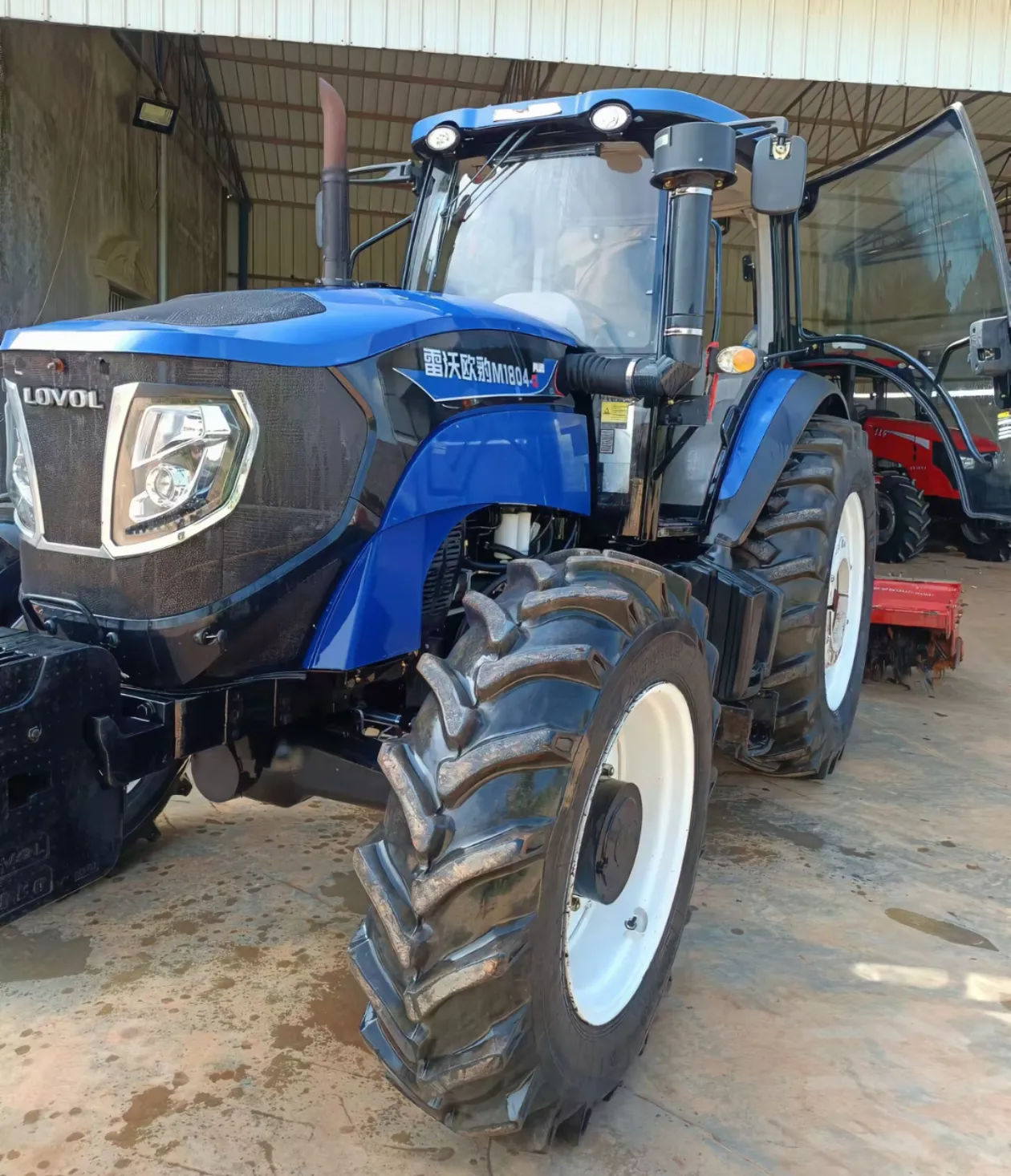Traktor 4WD LOVOL Euro M1804-Q | Traktor Pertanian 180HP yang Diperbaharui