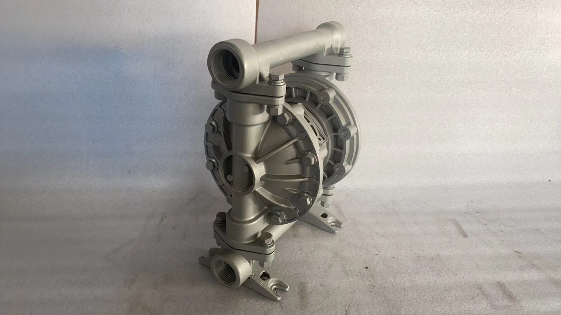 Aluminum alloy pneumatic diaphragm pump 6.jpg