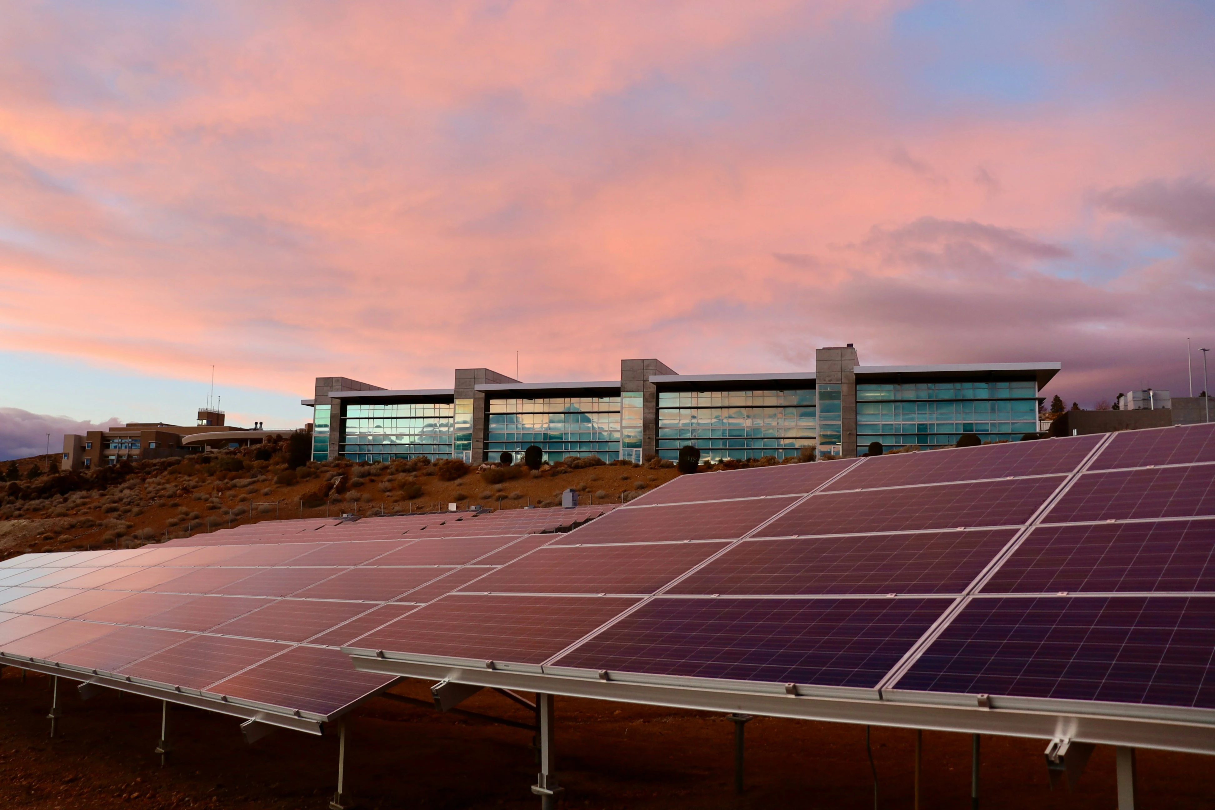Commercial Photovoltaic Projects: Advantages and Benefits for Enterprise Energy Savings