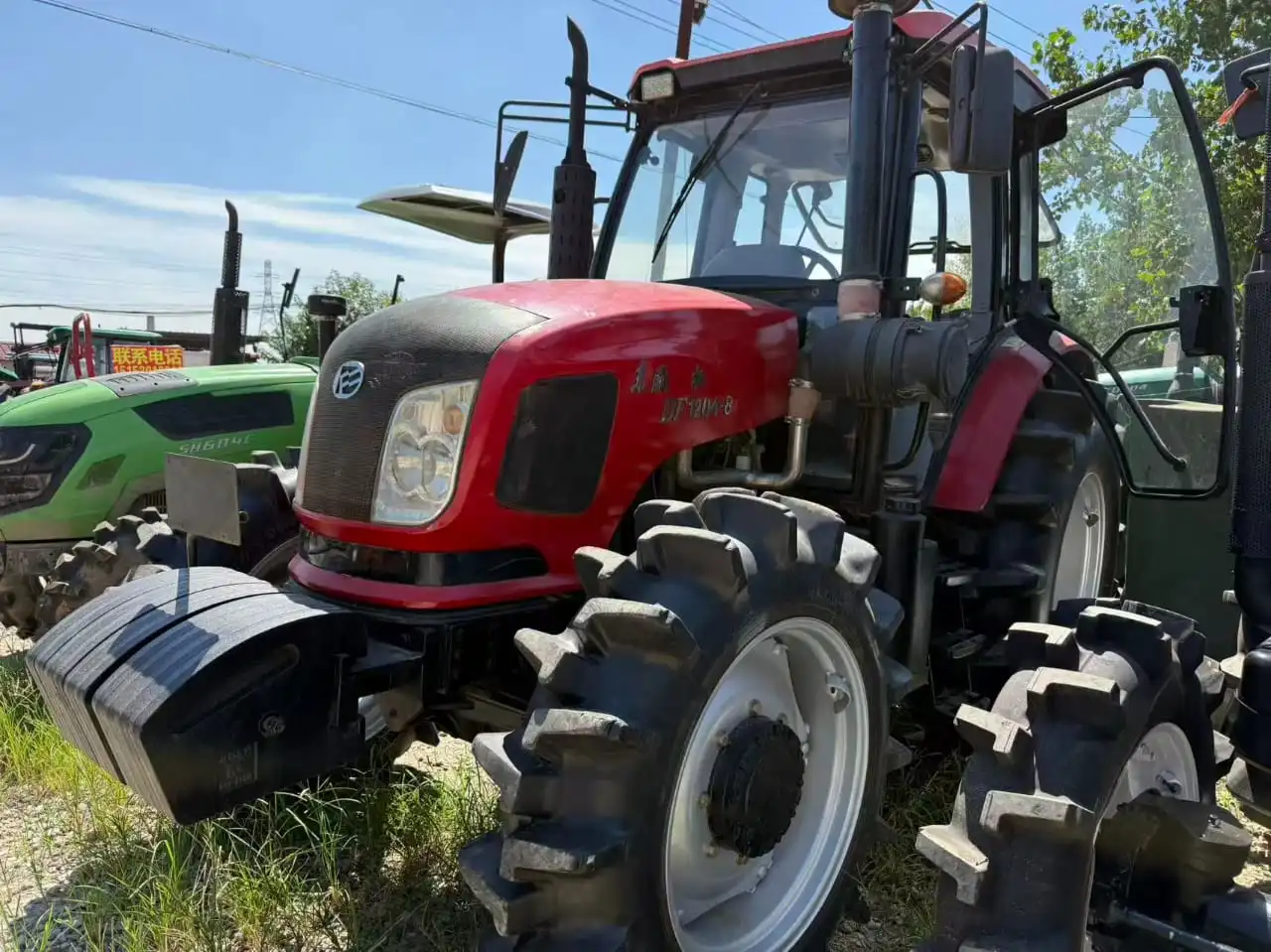 Trator Dong-Fang-Hong LY1204d 4WD | Trator Agrícola YTO 120HP