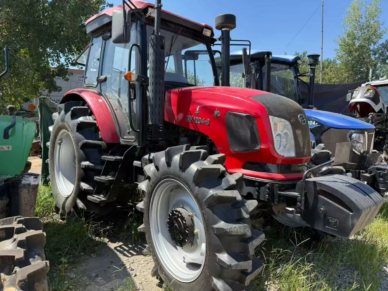 Traktor Dongfeng DF1204-8 4WD | Traktor Pertanian 120HP