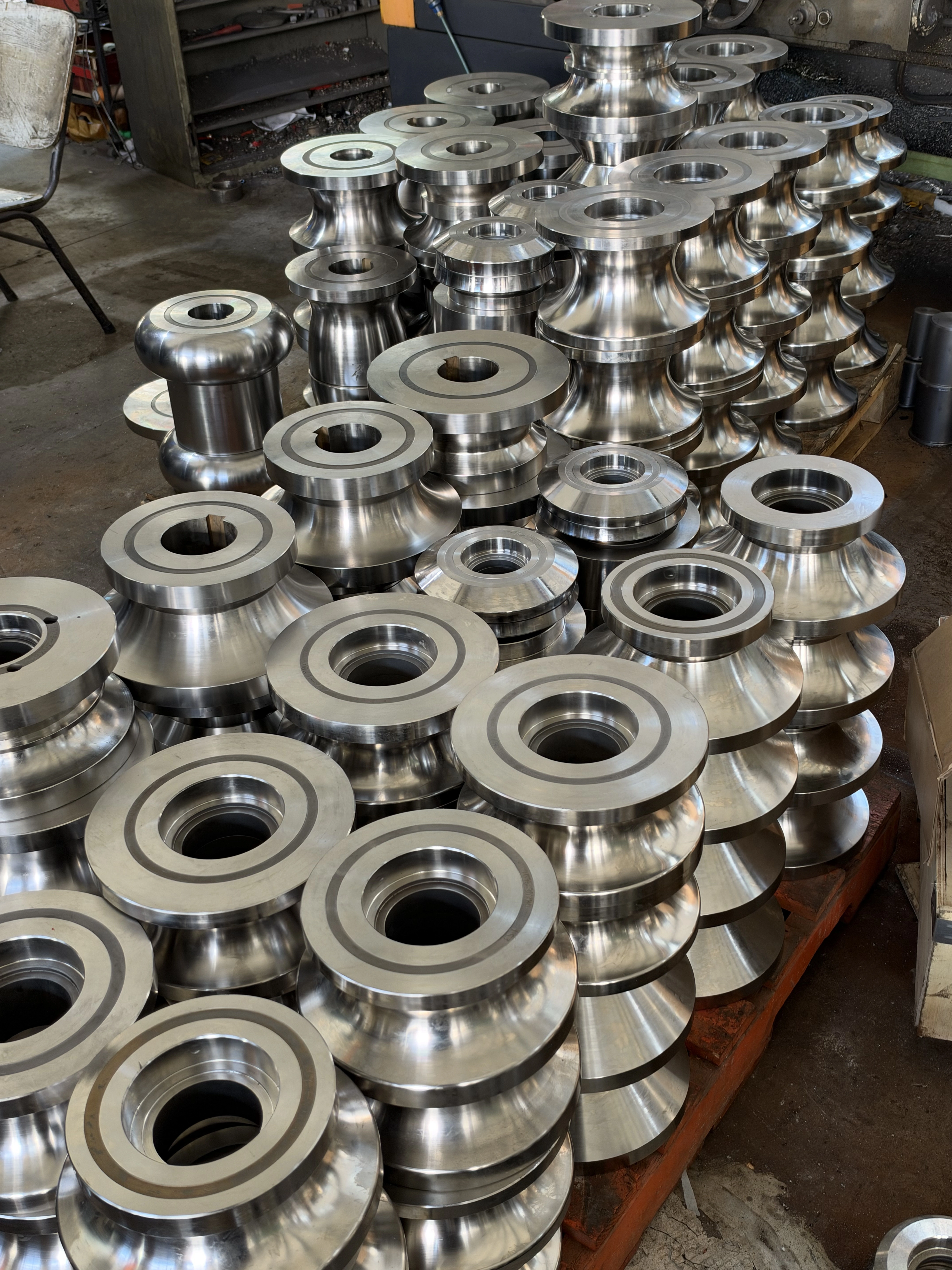 Custom Export Round Tube Dies