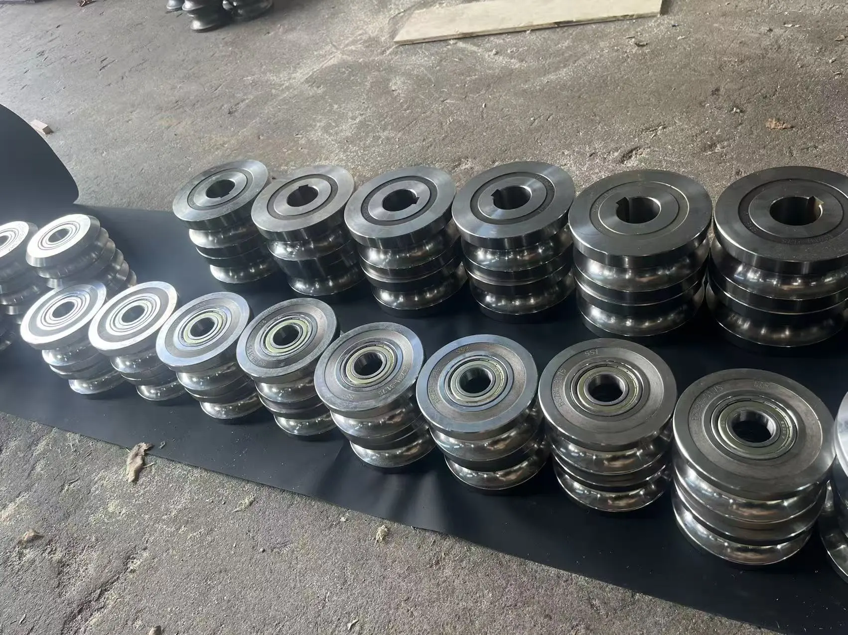 Customized Stainless Steel Round Pipe
