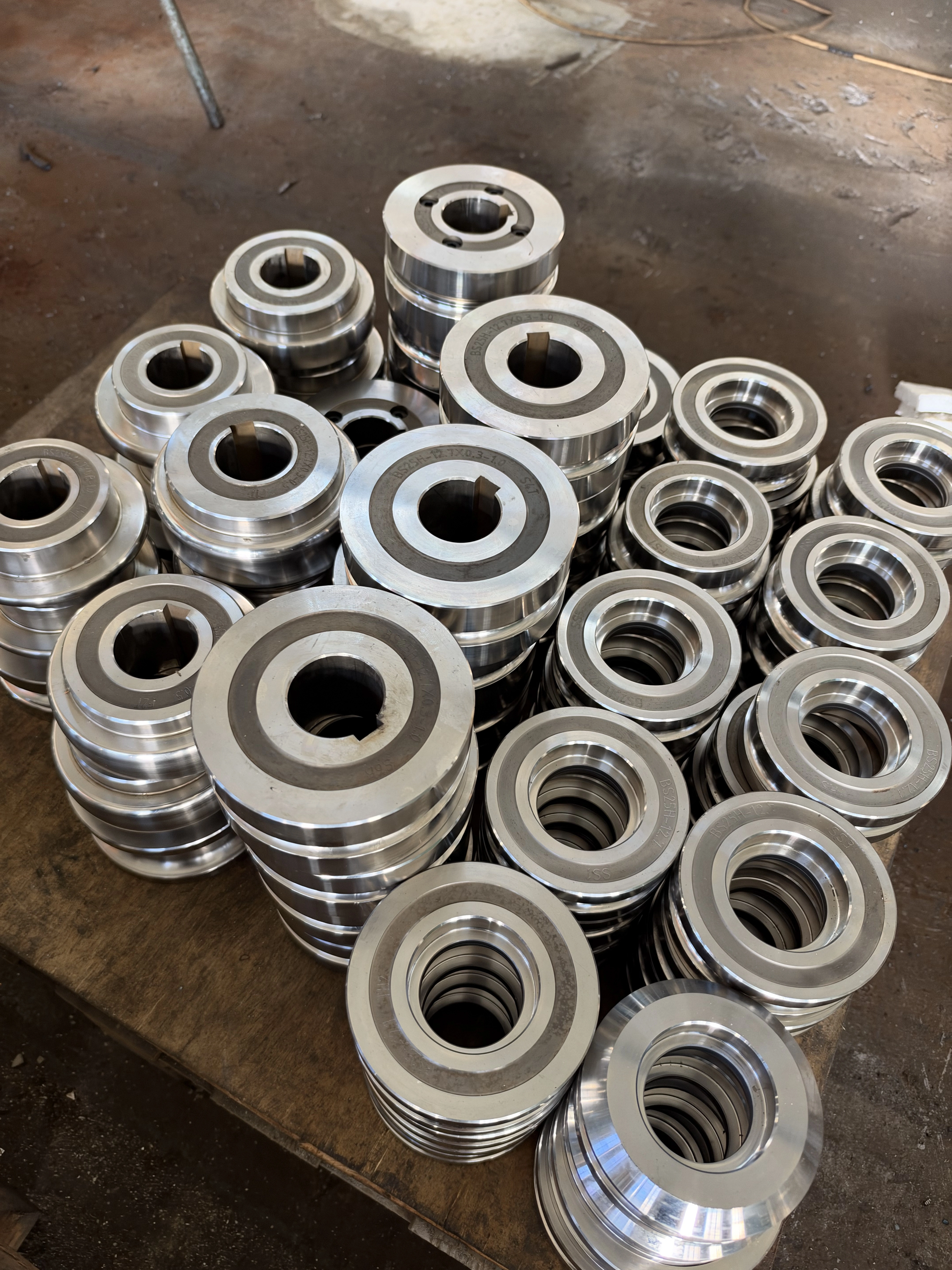 Custom Export Round Tube Dies