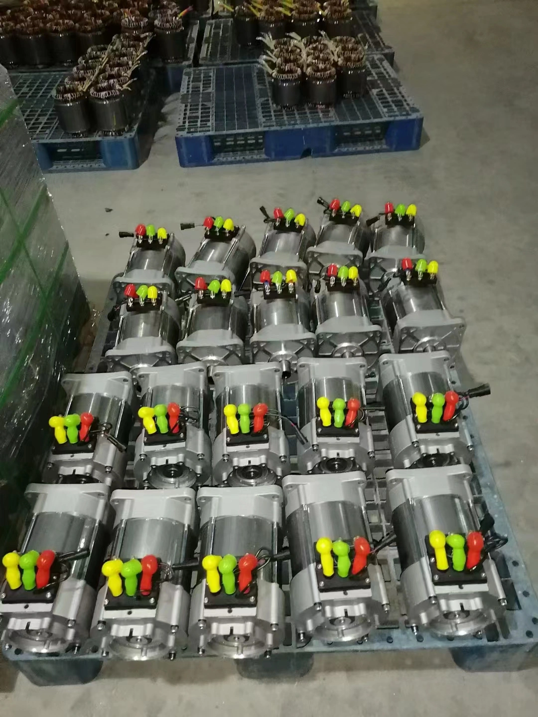 Động cơ giảm tốc bánh răng AC công suất lớn 72V 7,5kW động cơ không đồng bộ ba pha AC dùng cho xe ô tô điện năng lượng mới