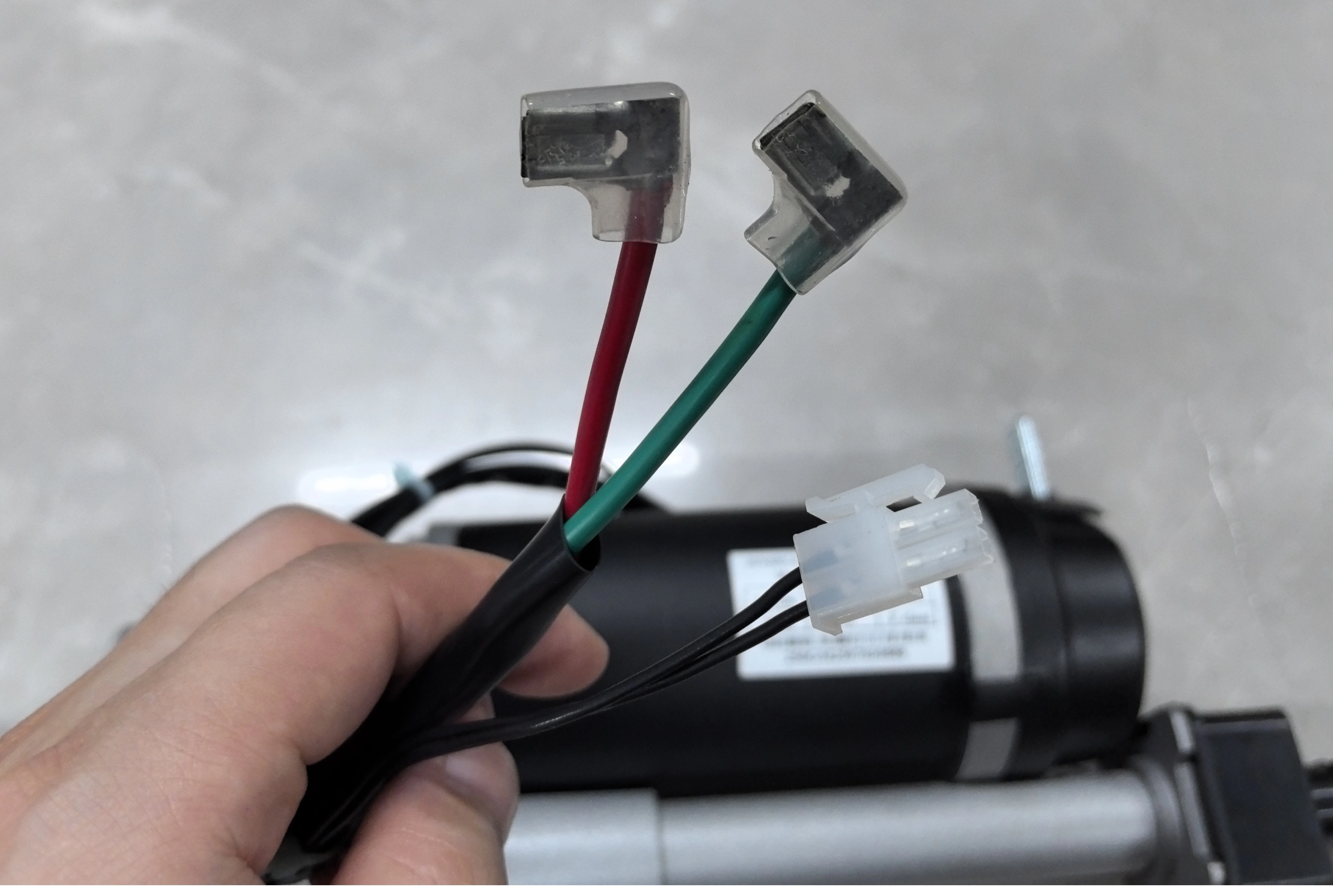 고령자 이동용 스쿠터 모터 리어 액슬 어셈블리 24V 250W 기어드 드라이브 토크 3Nm IE 1 등급 효율 350W 4200RPM으로 업그레이드 가능