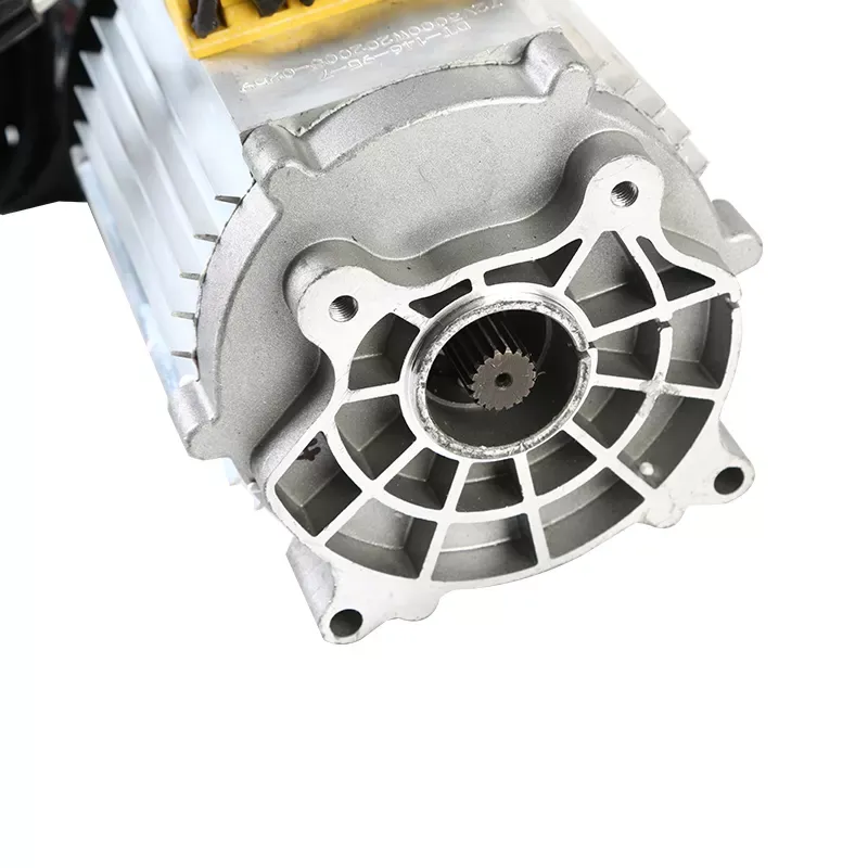 Xe máy ba bánh điện công suất lớn 72V 8KW cầu sau có số động cơ không chổi than BLDC sáu pha nam châm vĩnh cửu đồng bộ của Đại Thái