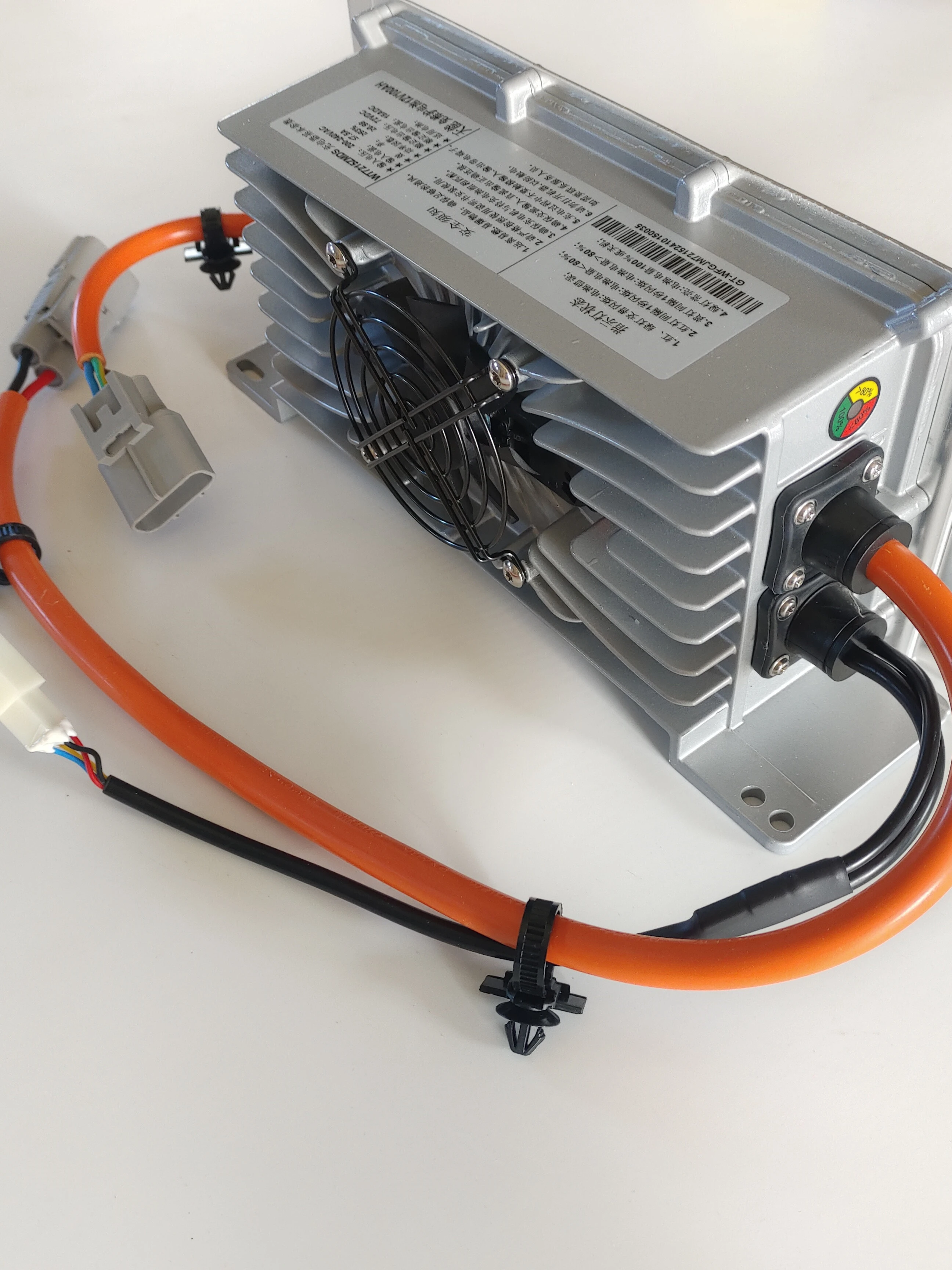 其他汽车充电器60V 72V15A旧原装插头
