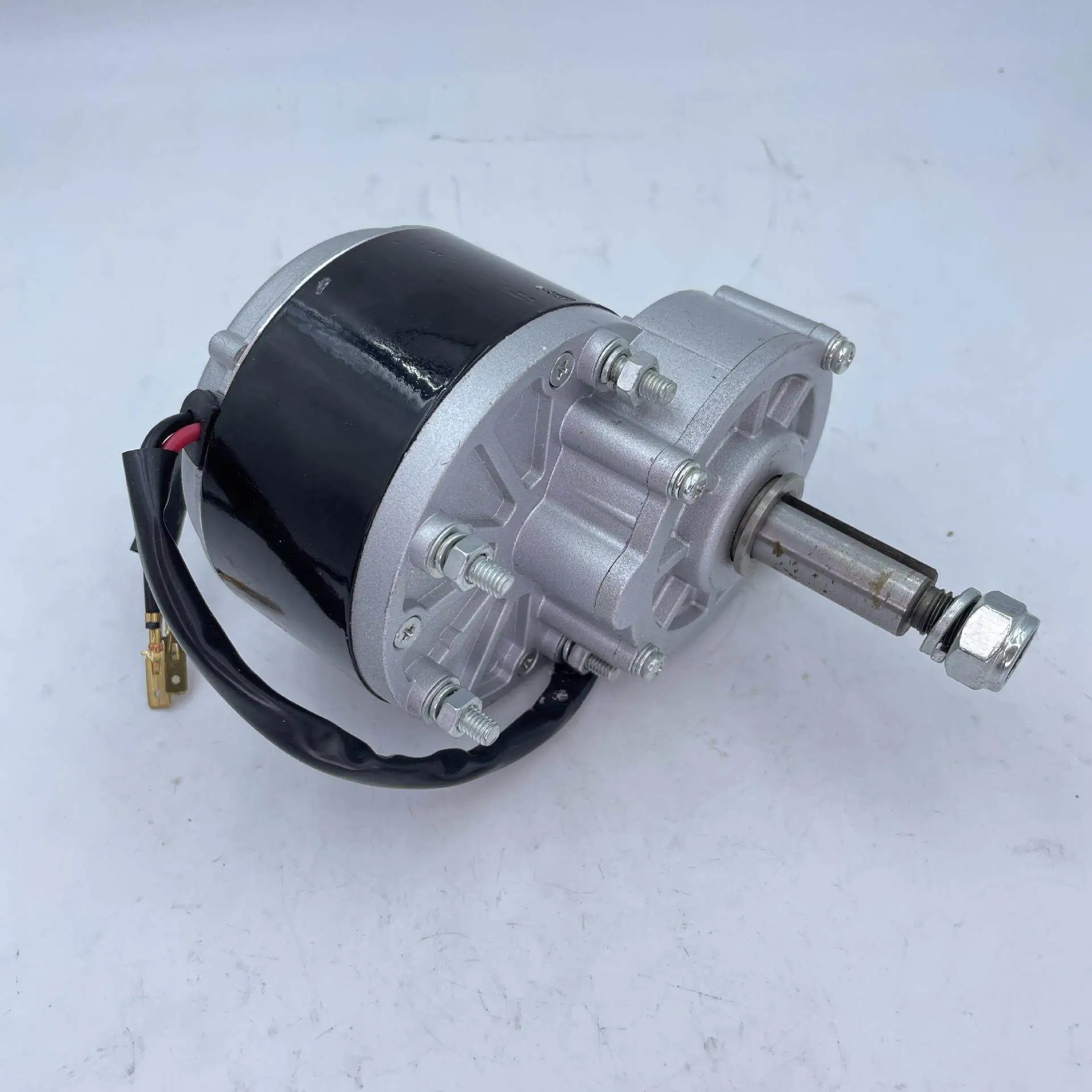 Unite Boco xe tay ga tự cân bằng điện xuyên biên giới động cơ có chổi than Mô hình IE1 hiệu quả 24V 250W
