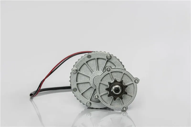 <p><strong>热销小功率 24V 36V 250W电动自行车有刷轮毂电机</strong></p>