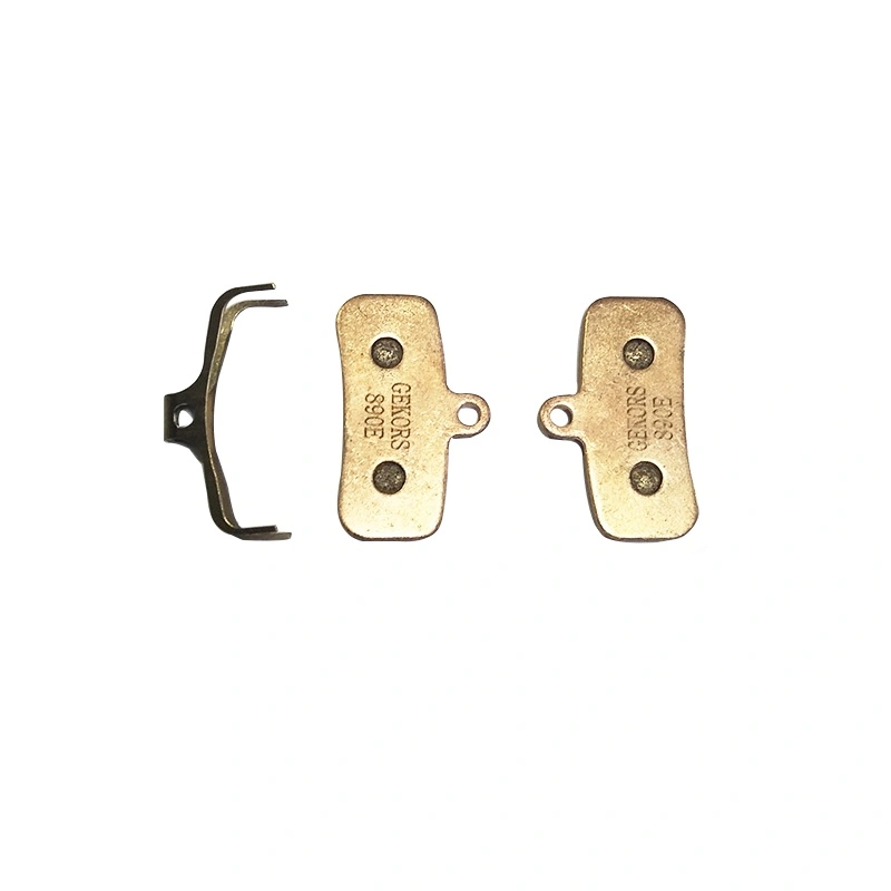 Phanh giảm tiếng ồn bằng kim loại màu vàng đồng cho cả phía trước và phía sau dành cho xe Light Bee của hãng Qiu Long
