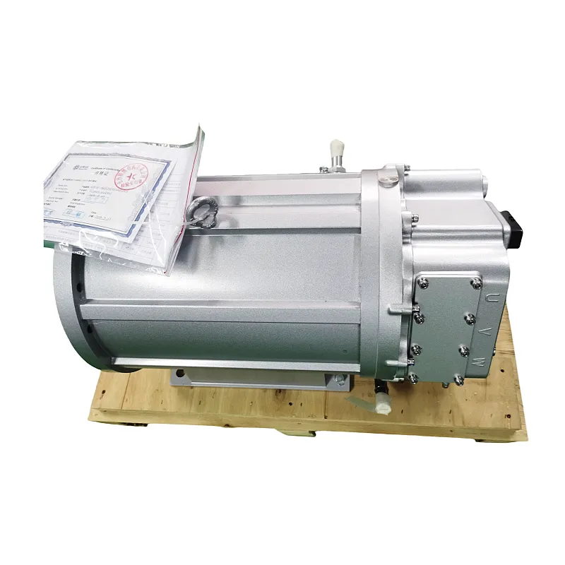带风冷的直流汽车电机，IP67，20 kW，540 V 直流，1400 转/分，集成电机带 CAN 总线通信