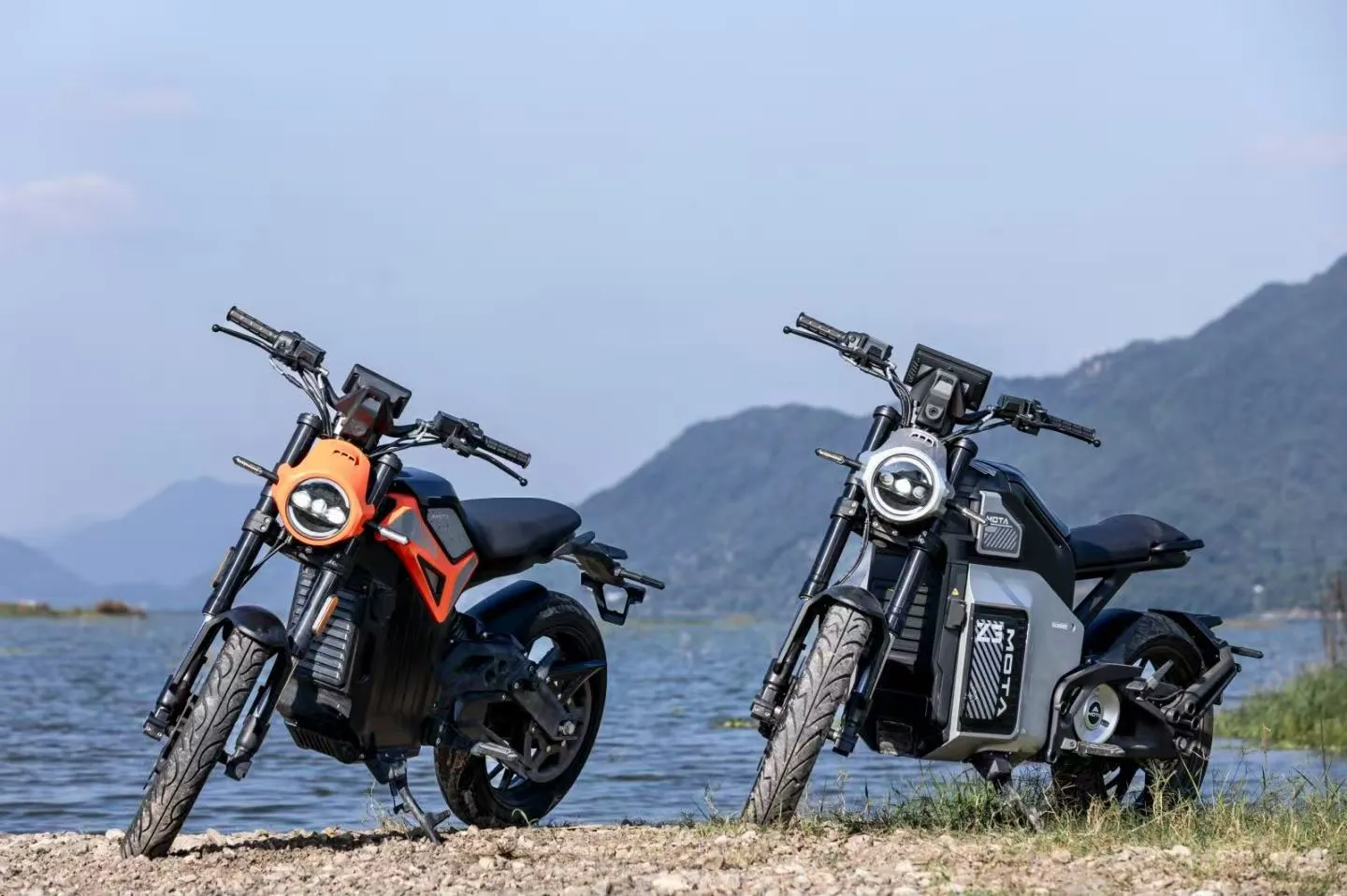 Xe máy điện động cơ không chổi than 5000w bánh xe 17 inch tốc độ tối đa 100km/h dùng cho thể thao ngoài trời