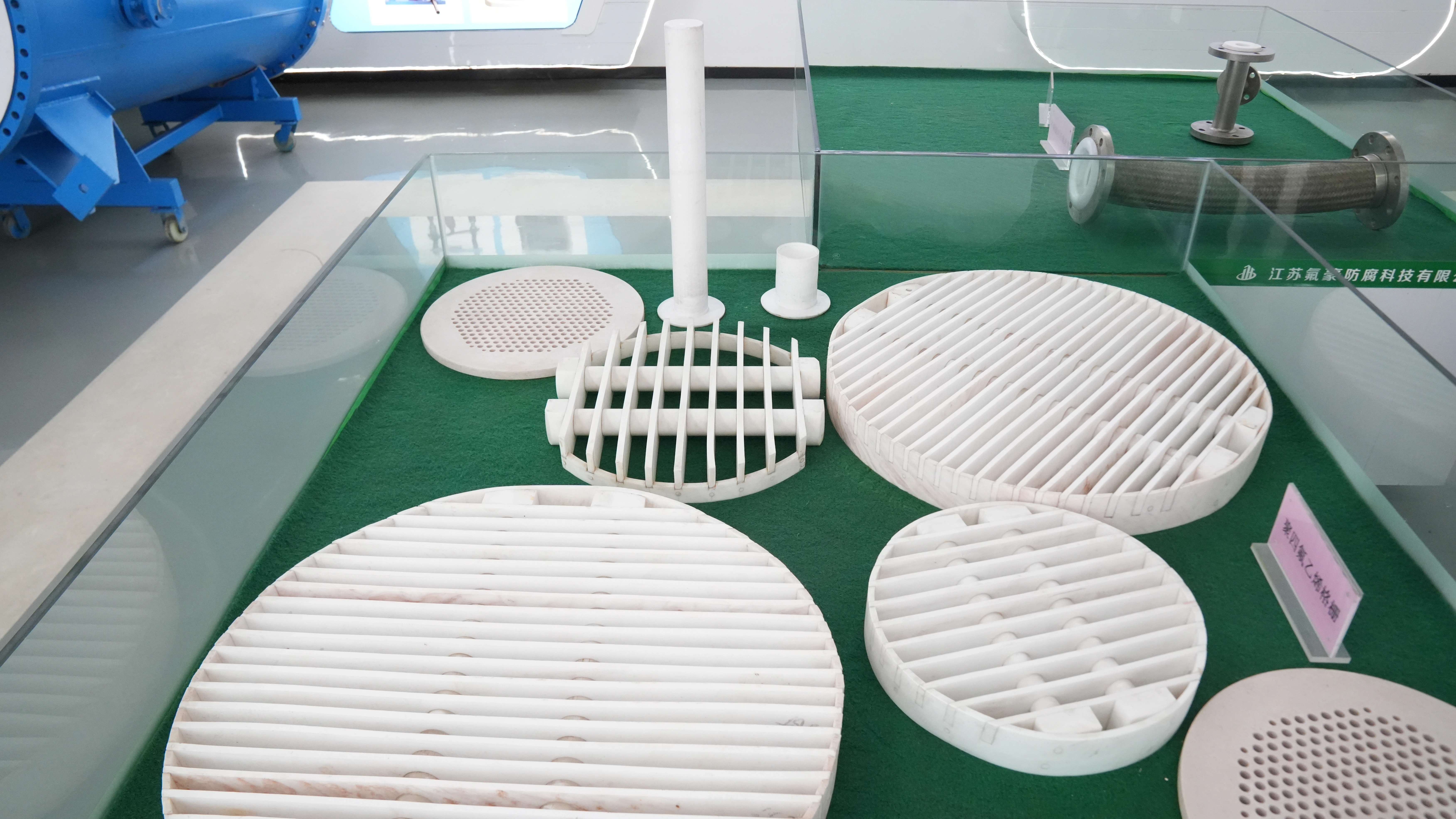 Ειδικά Πλέγματα PTFE & Διατρητές Πλάκες Στήριξης | Εσωτερικά Στοιχεία Χημικών Στηλών